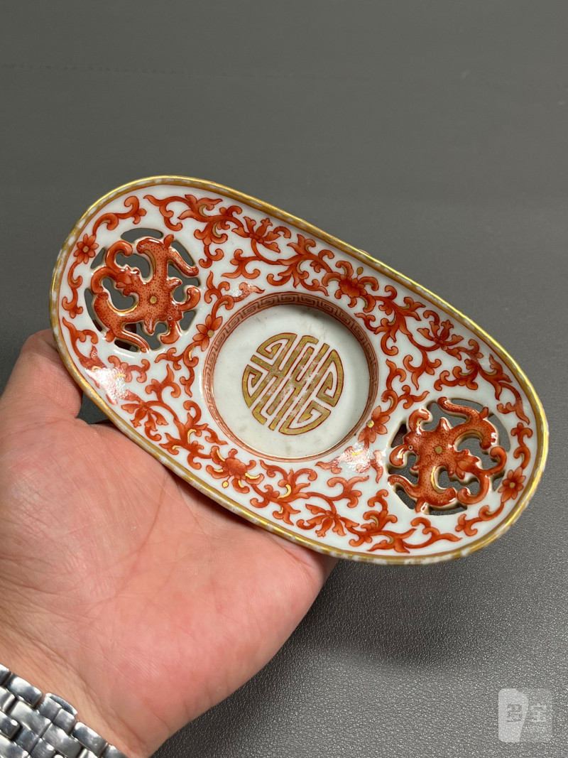 清嘉庆  矾红描金缠枝花卉寿字纹茶船（一对） - 图13
